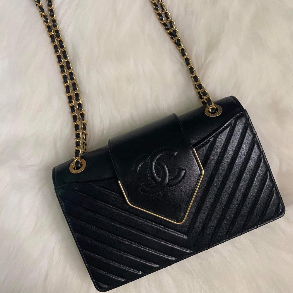 Chanel chevron crossbody